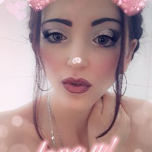 Meet your Posher, Cassandra